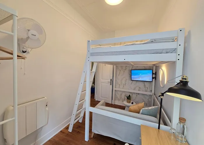 Estrela Charming By Host-point 3*