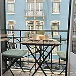 Estrela Charming By Host-point